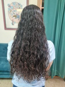 התרת קשרים מורכבים בשיער